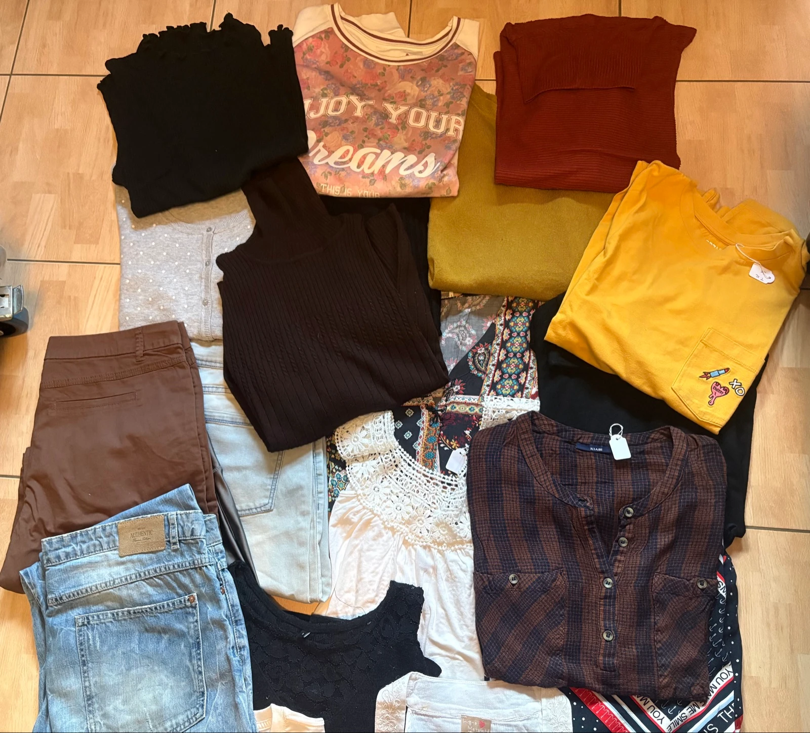 Women's lot – photo 3
